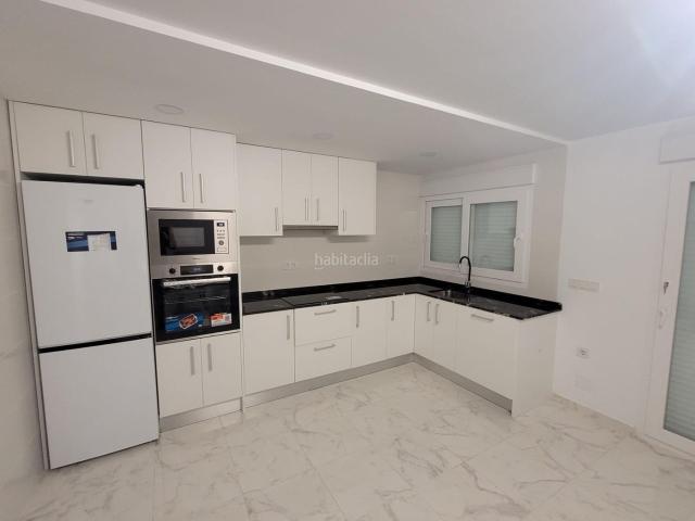 Casa adosada en venta en Torrevieja, Los Balcones Los Altos. Casas adosadas.