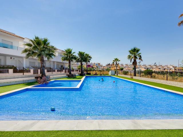 Casa adosada en venta en Torrevieja, Los Balcones Los Altos. Casas adosadas.