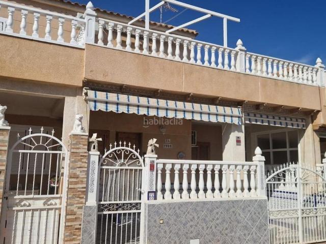 Casa adosada en venta en Torrevieja, Los Balcones Los Altos. Vivienda adosada, 3 dormitorios, 1 baño, solárium, piscina, en Los Altos. Casas adosadas.