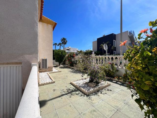 Casa adosada en venta en Torrevieja, Miramar Torre del Moro. Casas adosadas.