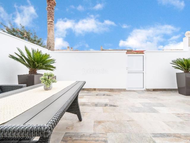 Casa adosada en venta en Torrevieja, Parque de las Naciones.. Casas adosadas.