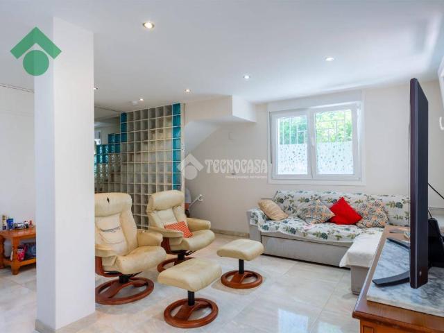 Casa adosada en Venta en Torre de Benagalbón