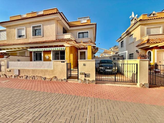 Casa adosada en Venta en Torre de la Horadada
