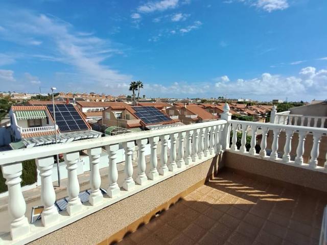 Casa adosada en Venta en Torre de la Horadada
