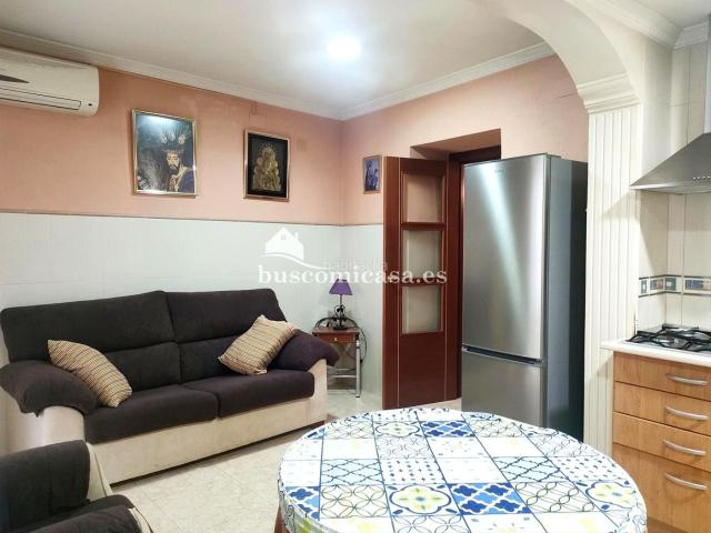 Casa adosada en venta en Torredelcampo. Oportunidad de Bonita Casa Próxima a la Avenida de la Constitución. Casas adosadas.