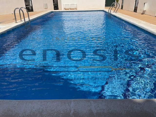 Casa adosada en venta en Torre Pacheco, El Jimenado. Amplio dúplex de 110 m en TorrePacheco, ideal para familias. Casas adosadas Torre.