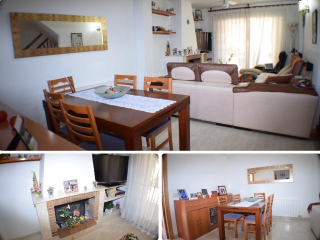Casa adosada en venta en Torredembarra, Centre Costa Dorada. PRECIOSA CASA ADOSADA EN SANT JORDI CON CUATRO HABITACIONES. Casas adosadas.