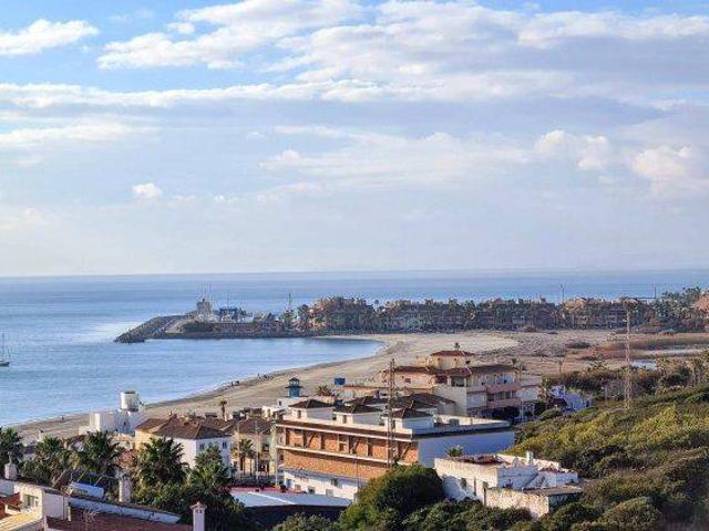 Casa adosada en Venta en Torreguadiaro San Diego