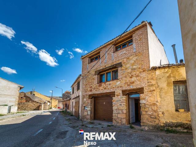 Casa adosada en Venta en Torreiglesias