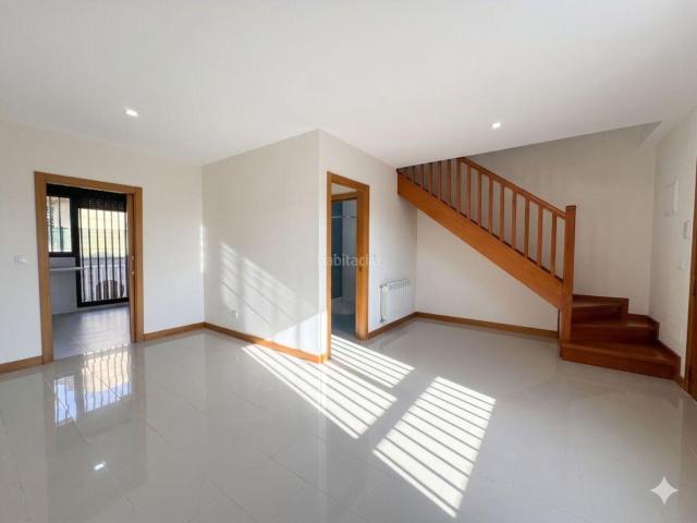 Casa adosada en venta en Torrelavega, Tanos. Chalet adosado en Tanos Torrelavega. Casas adosadas.