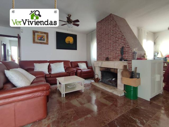 Casa adosada en Venta en Torrelles de Llobregat