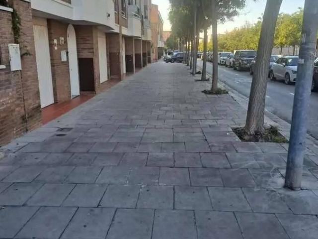 Casa adosada en Venta en Torrent Ballester