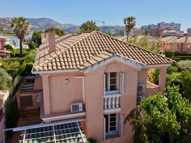 Casa adosada en Venta en Torreón La Almadraba