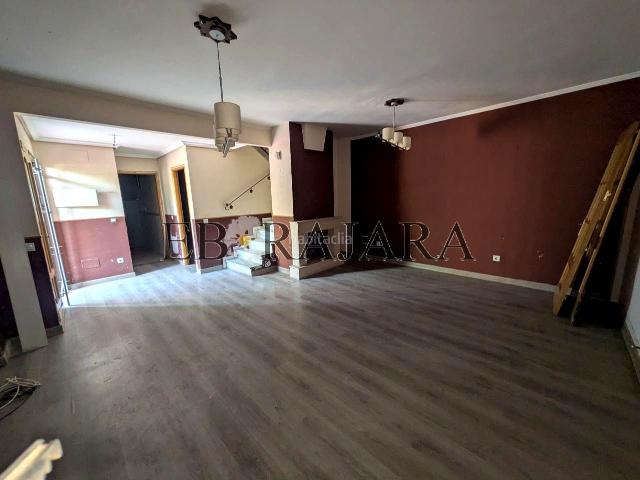 Casa adosada en venta en Talavera de la Reina, Talavera la Nueva. ESTUPENDA CASA PAREADA EN TALAVERA LA NUEVA. Casas adosadas Talavera de la.