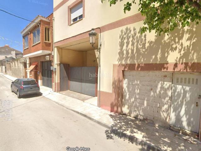Casa adosada en venta en Tarancón. SE VENDE inmueble ALQUILADO en Tarancón. Casas adosadas.