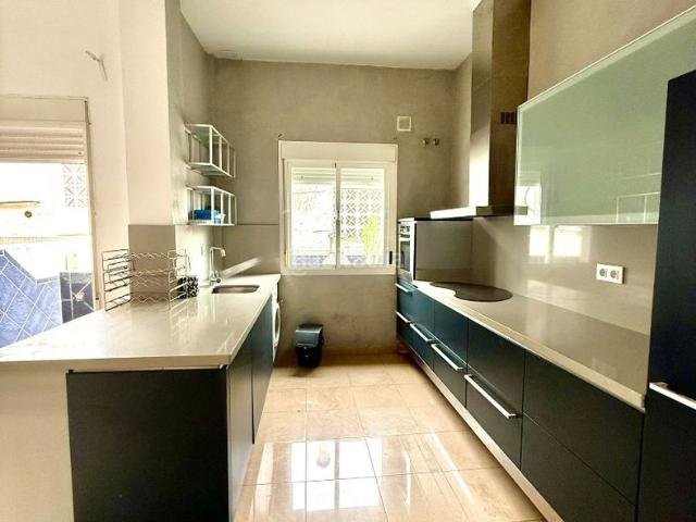 Casa adosada en venta en Tarifa, Tarifa Ciudad. CASA ADOSADA CON VISTAS. Casas adosadas.