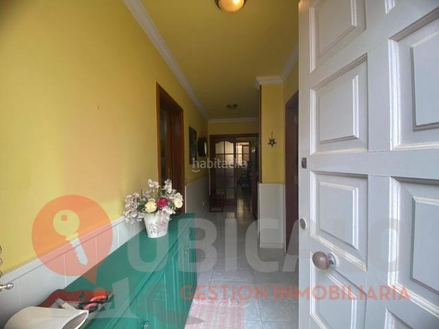 Casa adosada en venta en Tegueste. Estupendo Chalet adosado de 264m². Casas adosadas.