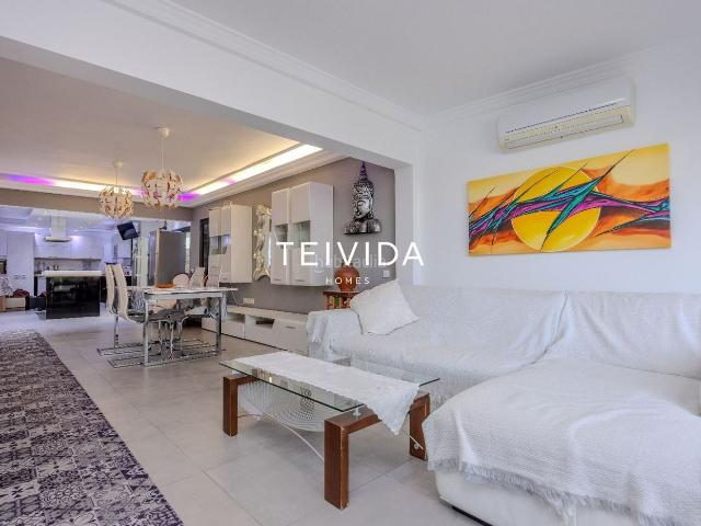 Casa adosada en venta en Teguise, Costa Teguise. Dúplex adosado con solárium, jardín y apartamento independiente en Costa Teguise Lanzarote!. Casas adosadas.