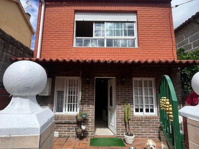 Casa adosada en Venta en Teis