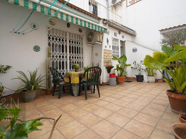 Casa en venta en Terrassa, de 335 m² 6 habitaciones por 370.000 €