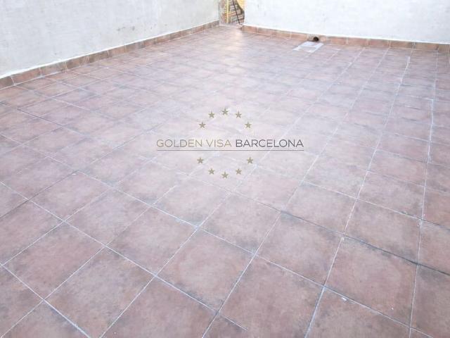 Casa adosada en venta en calle De Menéndez y Pelayo, Terrassa, de 70 m² 4 habitaciones por 178.000