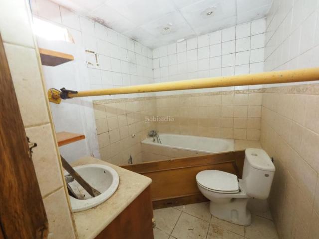 Casa adosada en venta en Terrassa, La Maurina. SE VENDE CASA ADOSADA EN TERRASSA, ZONA LA MAURINA. Casas adosadas.