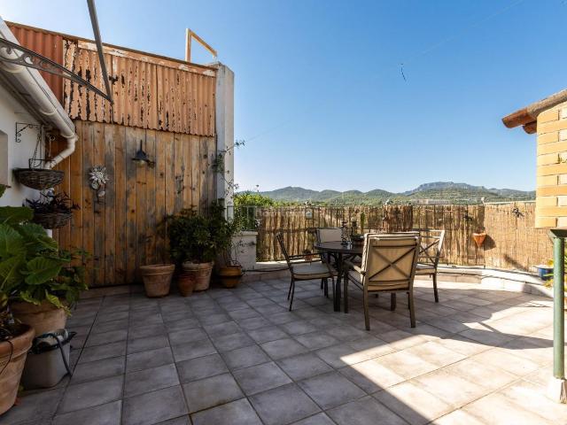 Casa adosada en venta en Terrassa, Poble Nou. Casas adosadas.