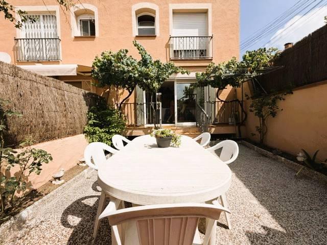 Casa adosada en Venta en Tiana