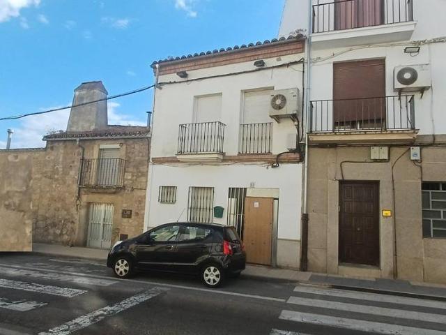 Casa adosada en Venta en Trujillo