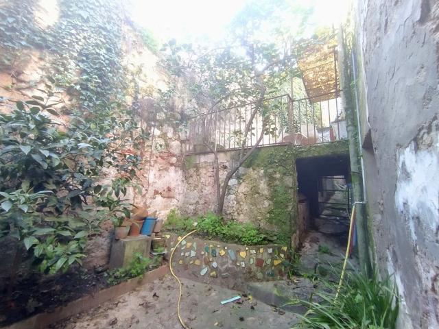 Casa adosada en venta en Trujillo. EDIFICIO EN VENTA EN LA ZONA CENTRO DE TRUJILLO. Casas adosadas.