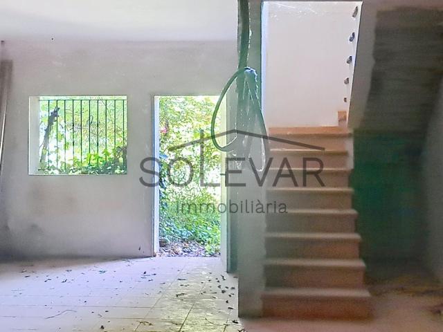 Casa adosada en venta en Tremp Pirineos. Casa adosada con terraza y grandes posibilidades en Tremp. Casas adosadas.
