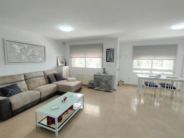 Casa adosada en Venta en Turís