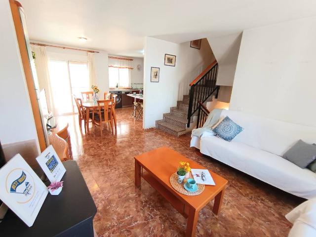Casa adosada en Venta en Ulea