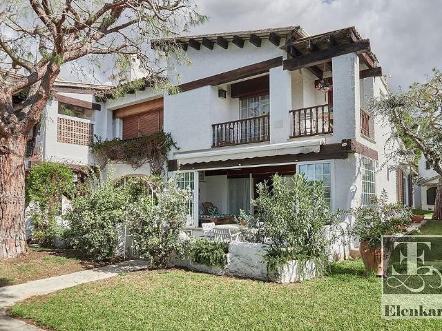 Casa adosada en venta en urbanización Alorda Park, Calafell, de 190 m² 3 habitaciones por 498.800