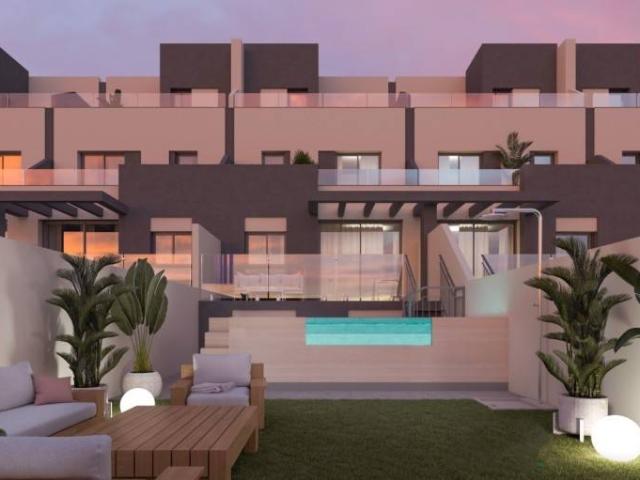 Casa adosada en Venta en Urbanización Santa Rosa