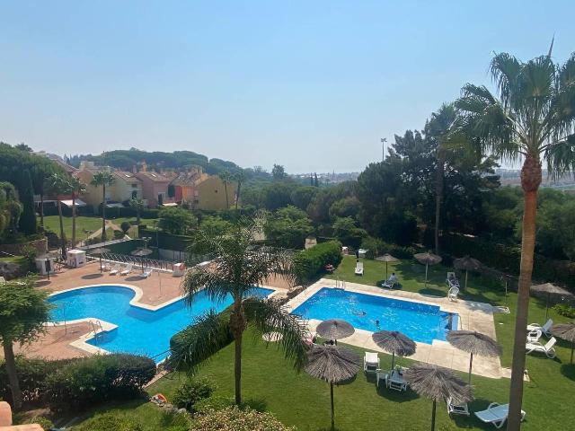 Casa adosada en Venta en Urbasur