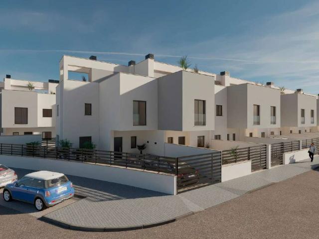 Casa adosada en Venta en V Centenario Piletas Capuchinos