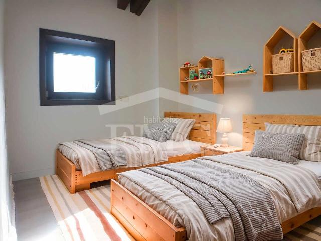 Casa adosada en venta en Valcebollère Pirineos. Casa adossada en una pleta. Casas adosadas.