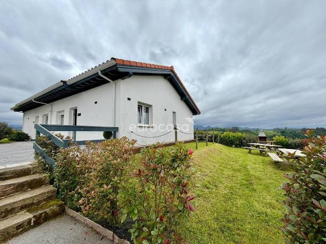 Casa adosada en Venta en Valdáliga
