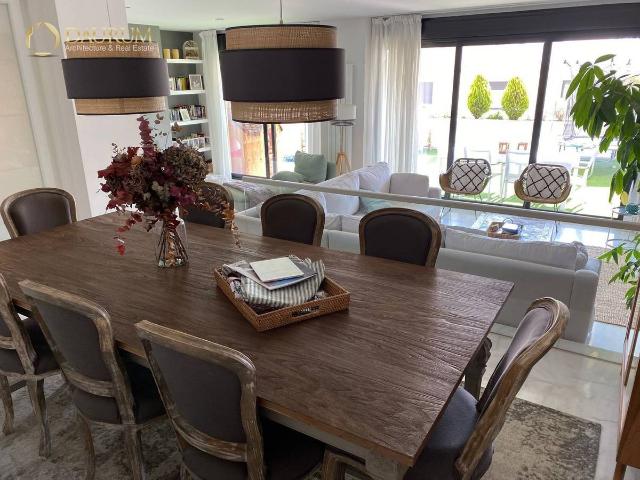 Casa adosada en Venta en Valdecabañas