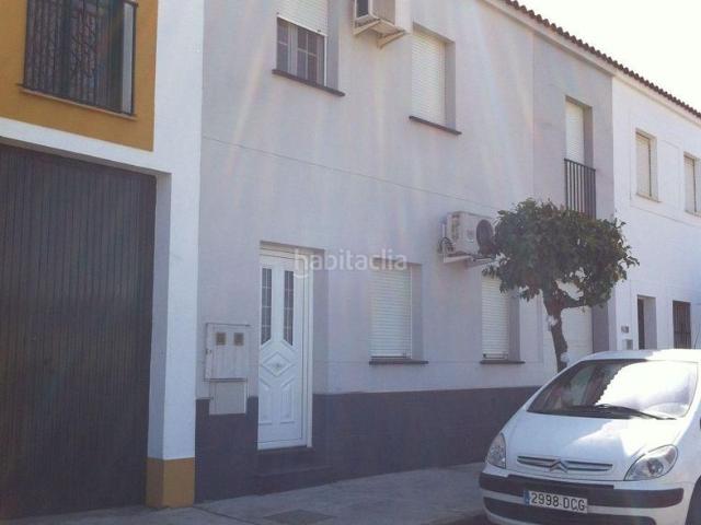 Casa adosada en venta en Valdelacalzada. Casas adosadas.