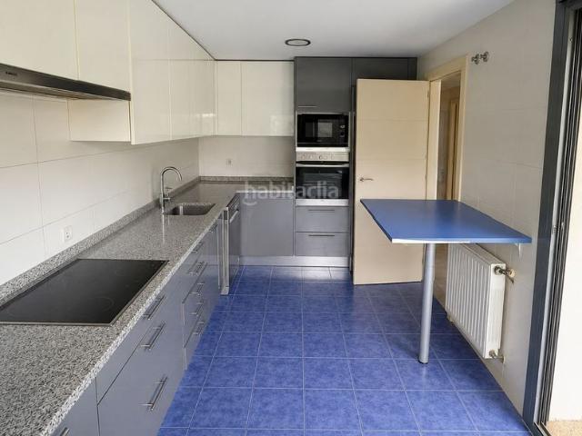 Casa adosada en venta en Valdemoro, Hospital. Casas adosadas.