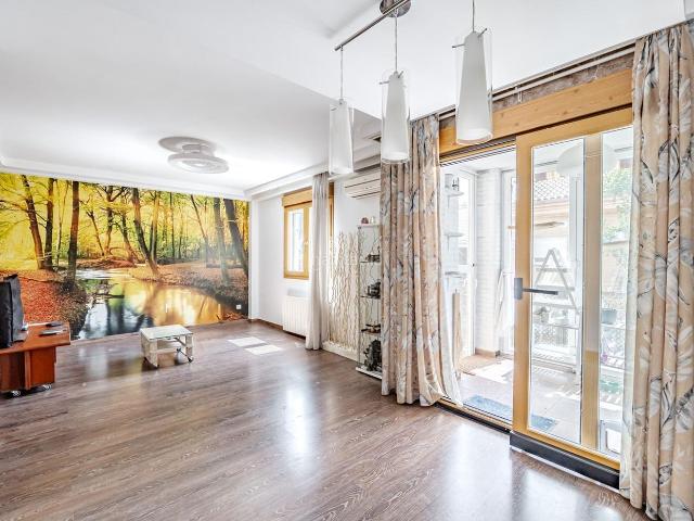 Casa adosada en venta en Valdemoro, Restón I Restón II. Estupendo adosado en Restón I. Casas adosadas.