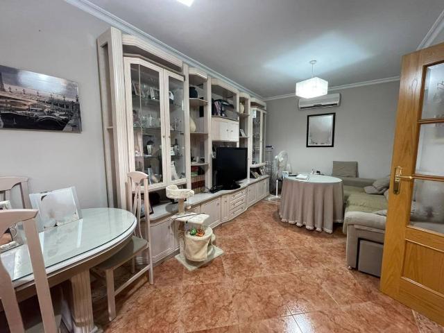 Casa adosada en Venta en Valdepeñas