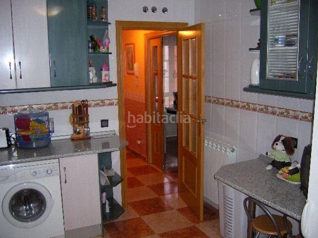 Casa adosada en venta en Valdepeñas. Adosado en venta en Convento, 3 dormitorios. Casas adosadas.