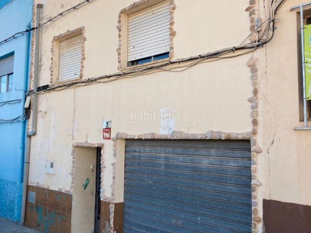 Casa adosada en venta en Vall d´Alba. Vall d´alba plaça l´aldea. Casas adosadas Vall.