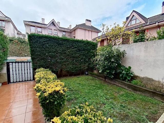 Casa adosada en Venta en Valle de Trápaga Trapagaran