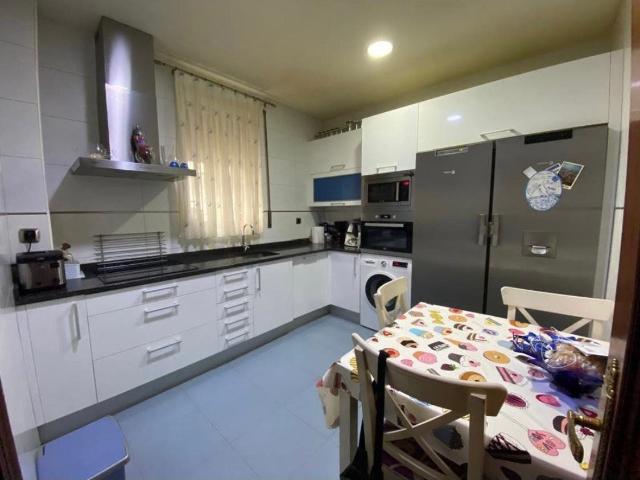 Casa adosada en Venta en Valle de Trápaga Trapagaran