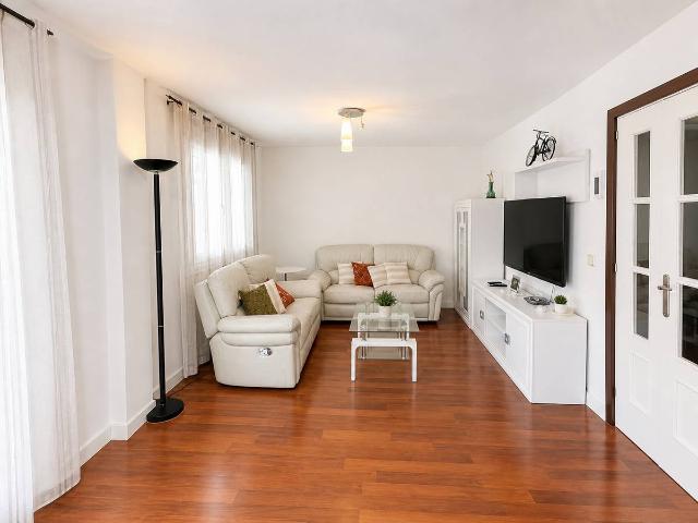 Casa adosada en Venta en Vallehermoso