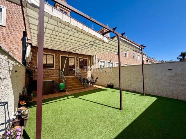 Casa adosada en Venta en Vallehermoso